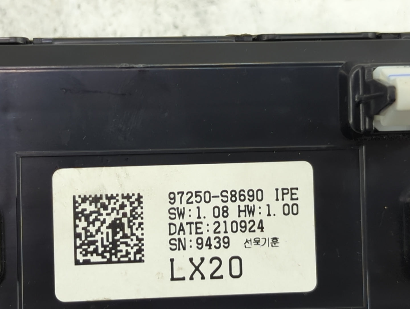 2020-2022 Hyundai Palisade Climate Control Module Temperature AC/Heater Replacement P/N:97250-S8690 Fits Fits 2020 2021 2022
