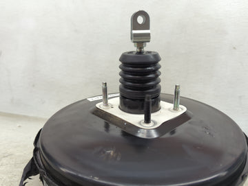 2020-2022 Hyundai Palisade Power Brake Booster Oem 1489855