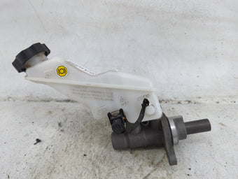 compare product 2020-2022 Hyundai Palisade Brake Master Cylinder 1490545