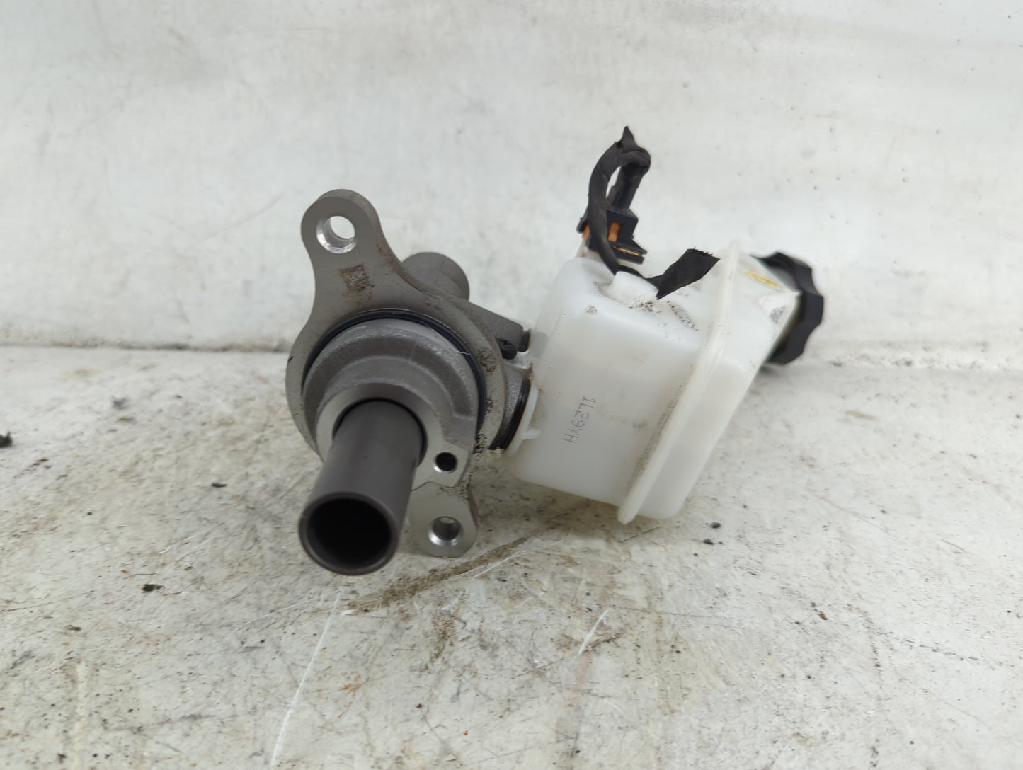 2020-2022 Hyundai Palisade Brake Master Cylinder 1490545 - Oemusedautoparts1.com