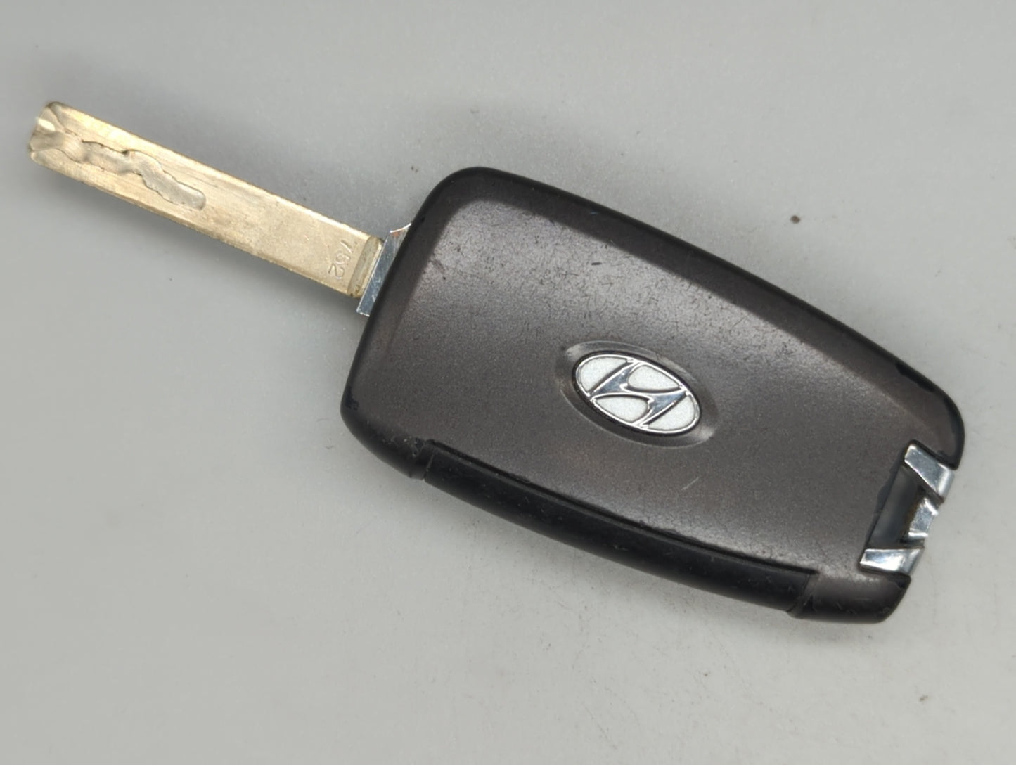 Hyundai Palisade Keyless Entry Remote Fob TQ8-RKE-4F41 95430-S8400 | 95430-S8500 - Oemusedautoparts1.com