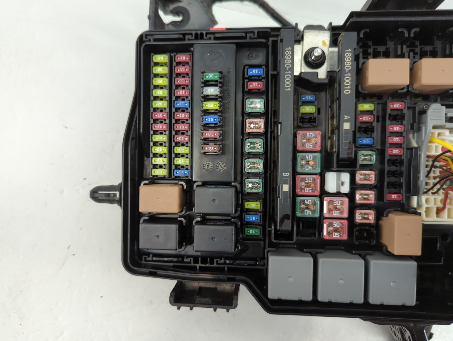 2020-2022 Hyundai Palisade Fusebox Fuse Box Panel Relay Module P/N:91956-S8021 Fits Fits 2020 2021 2022 OEM Used Auto Parts 