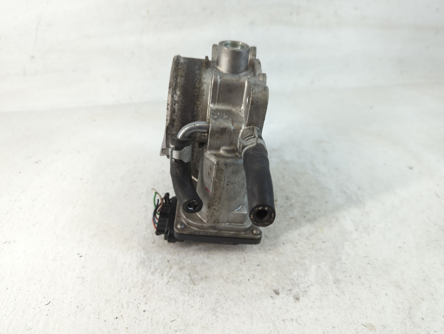 2020-2022 Hyundai Palisade Throttle Body P/N:35100-2L100 Fits Fits 2017 2018 2019 2020 2021 2022 OEM Used Auto Parts - Oemus