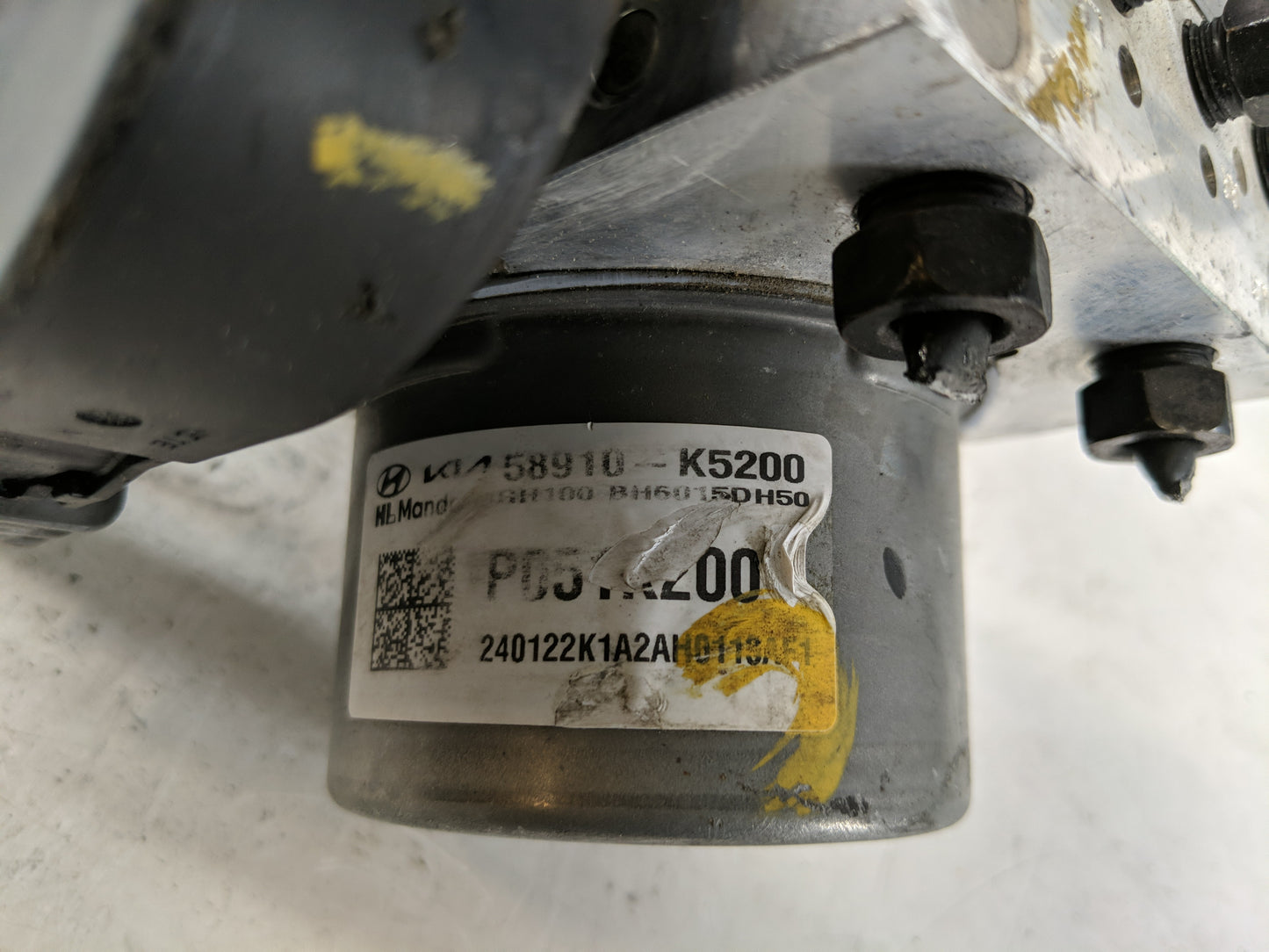 2022 Hyundai Santa Cruz ABS Pump Control Module Replacement P/N:58910-K5200 Fits OEM Used Auto Parts - Oemusedautoparts1.com