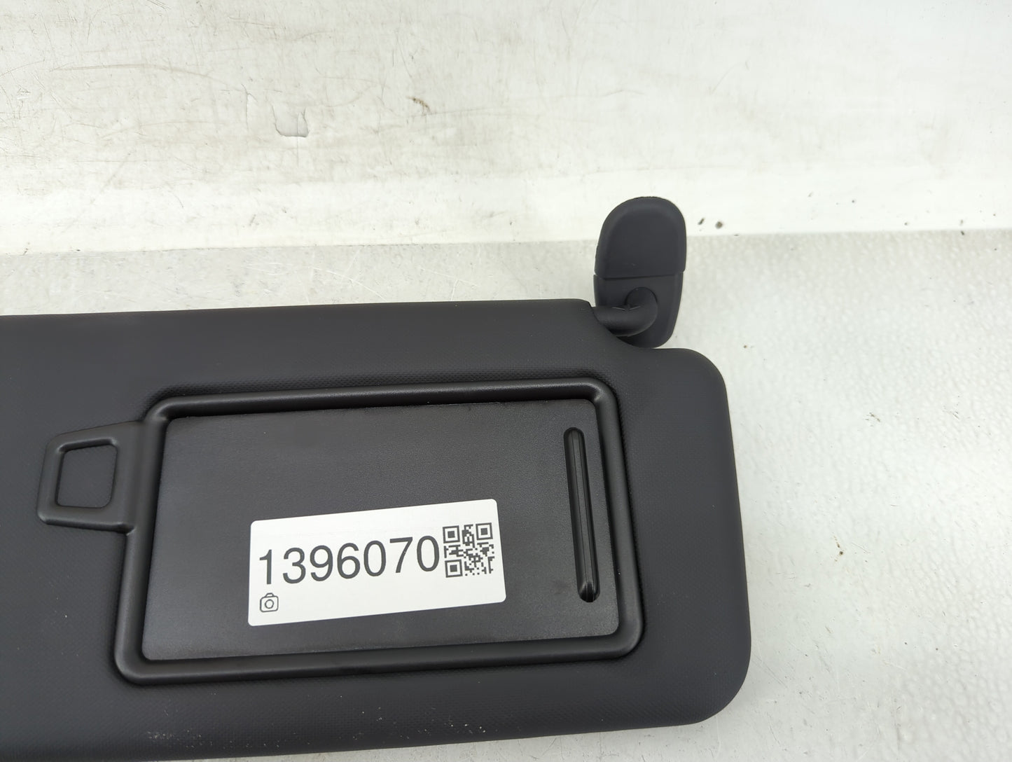 2022 Hyundai Santa Cruz Sun Visor Shade Replacement Driver Left Mirror Fits OEM Used Auto Parts - Oemusedautoparts1.com