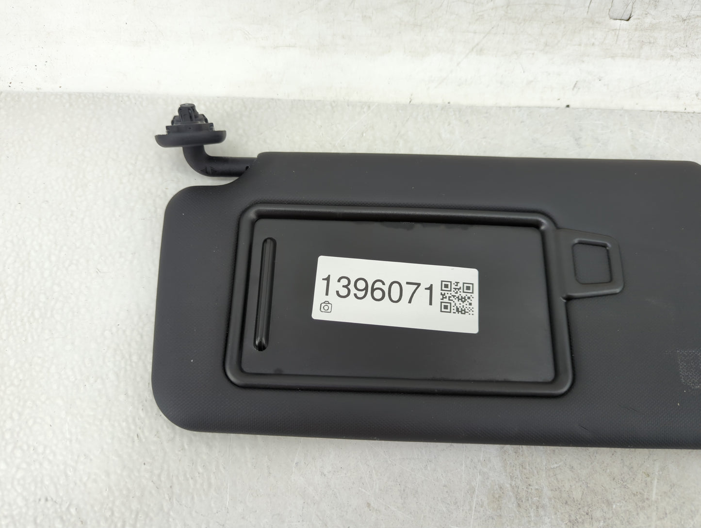 2022 Hyundai Santa Cruz Sun Visor Shade Replacement Passenger Right Mirror Fits OEM Used Auto Parts - Oemusedautoparts1.com