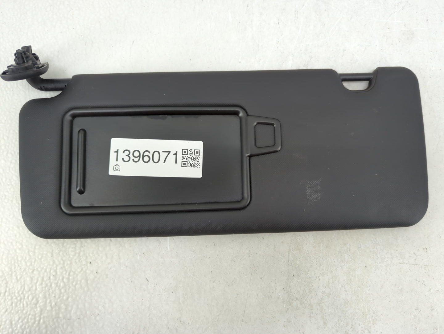 2022 Hyundai Santa Cruz Sun Visor Shade Replacement Passenger Right Mirror Fits OEM Used Auto Parts - Oemusedautoparts1.com