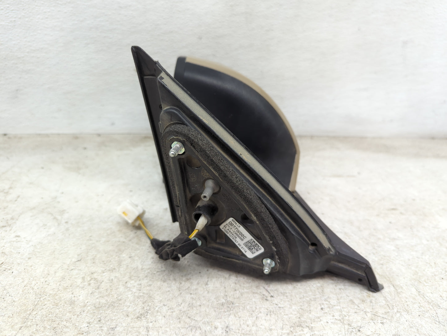 2022 Hyundai Santa Cruz Driver Side View Mirror - Left Door Mirror OEM Used - Oemusedautoparts1.com