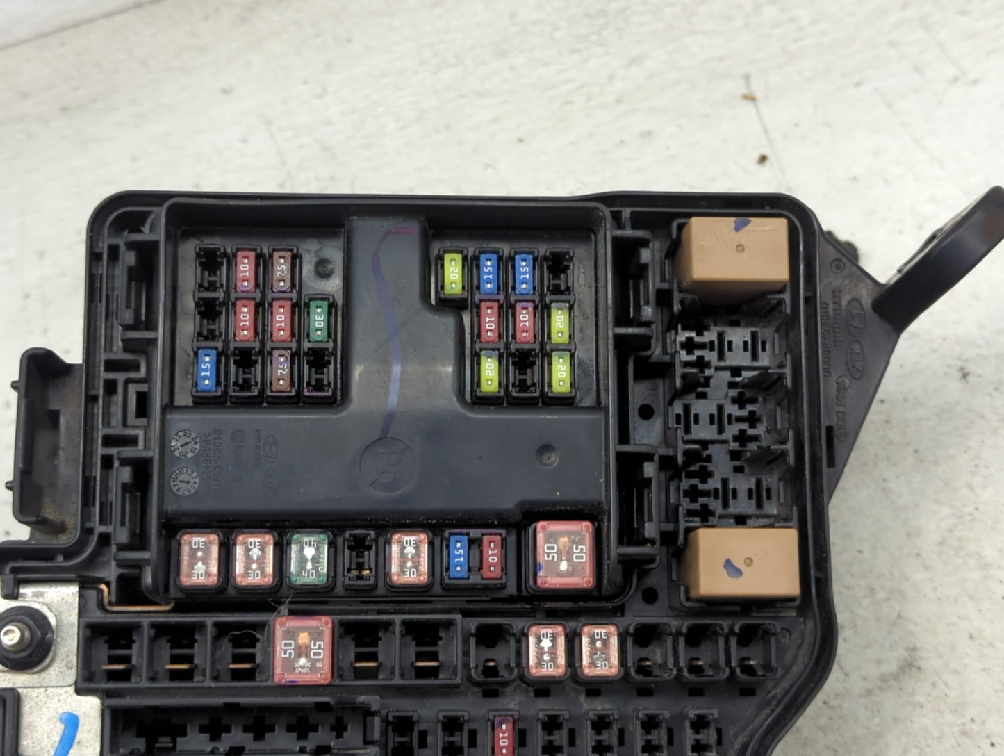 2022 Hyundai Santa Cruz Fusebox Fuse Box Panel Relay Module P/N:919A5-N9000 18980-10003 Fits OEM Used Auto Parts - Oemusedau