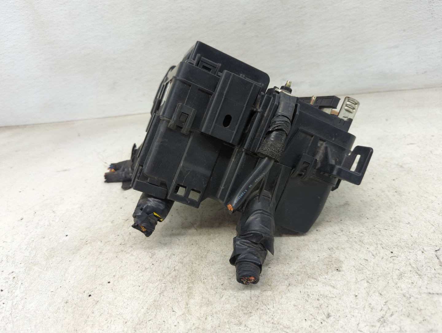 2022 Hyundai Santa Cruz Fusebox Fuse Box Panel Relay Module P/N:919A5-N9000 18980-10003 Fits OEM Used Auto Parts - Oemusedau