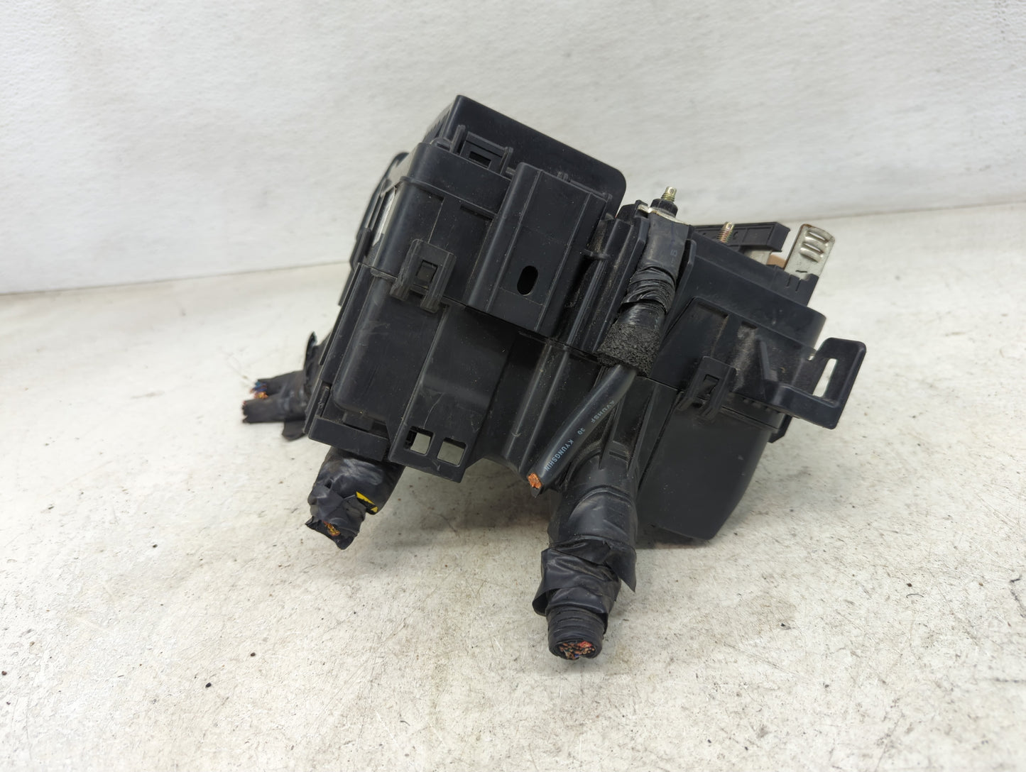 2022 Hyundai Santa Cruz Fusebox Fuse Box Panel Relay Module P/N:919A5-N9000 18980-10003 Fits OEM Used Auto Parts - Oemusedau