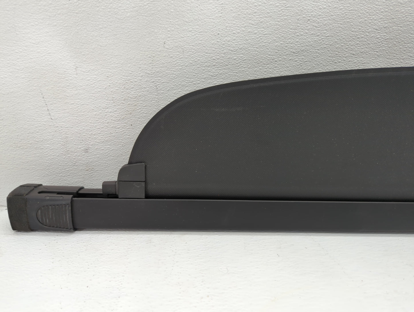 2022 Hyundai Santa Fe Rear Cargo Cover Storage Retractable Shade Black - Oemusedautoparts1.com
