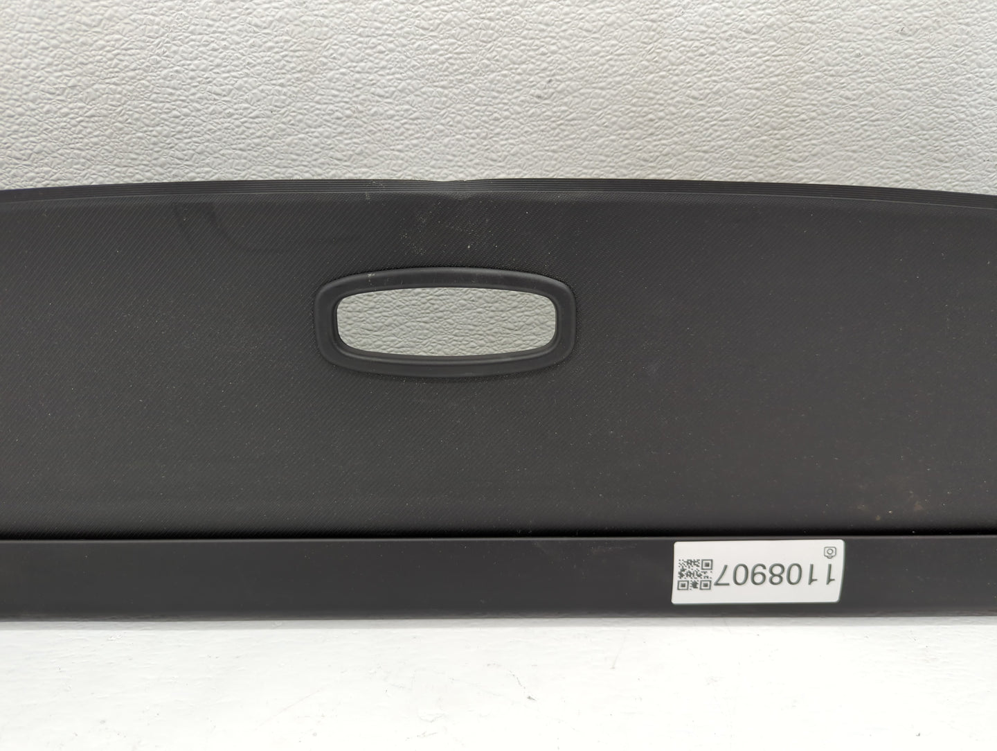 2022 Hyundai Santa Fe Rear Cargo Cover Storage Retractable Shade Black - Oemusedautoparts1.com