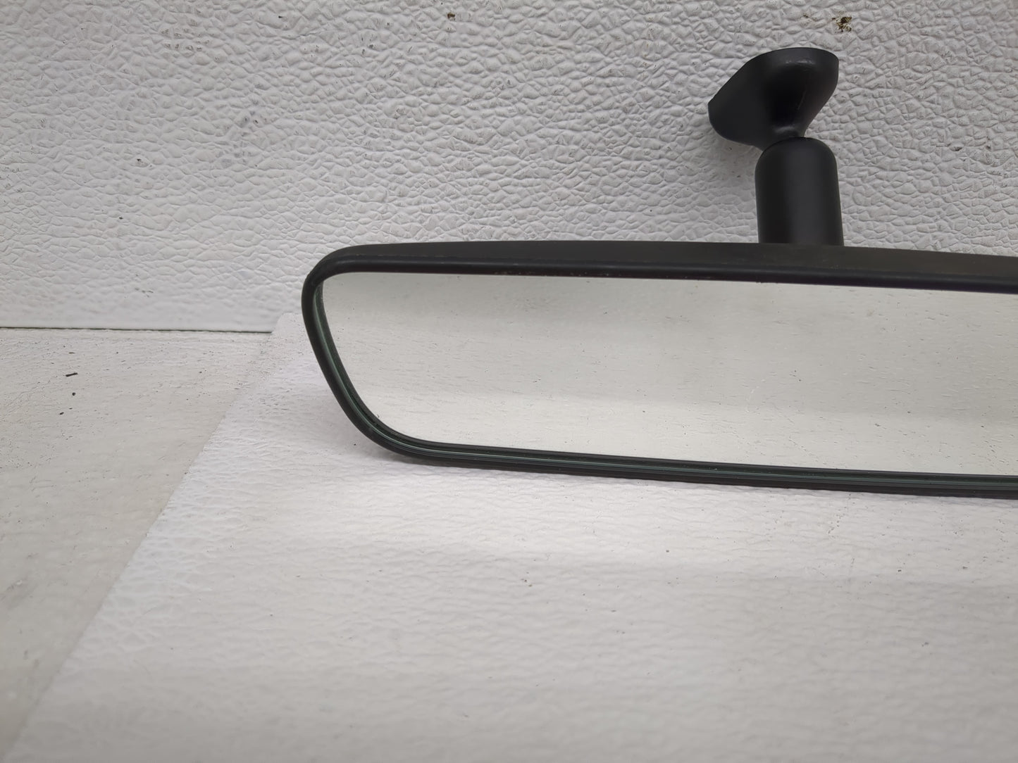 2021 Hyundai Santa Fe Interior Rear View Mirror Replacement OEM P/N:E11048973 Fits Fits 2020 2022 OEM Used Auto Parts - Oemu