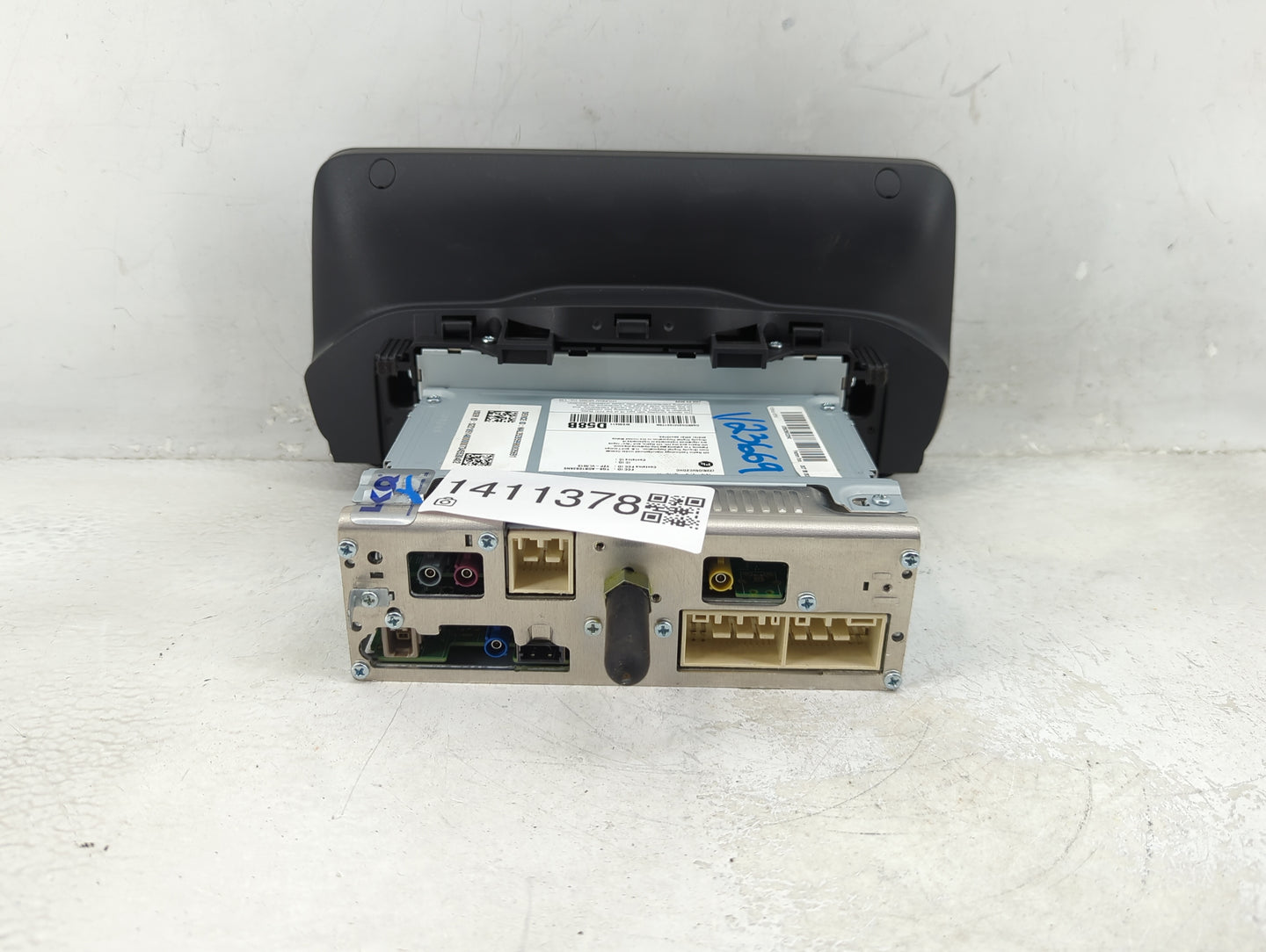 2021 Hyundai Santa Fe Radio AM FM Cd Player Receiver Replacement P/N:96160-S2580RET Fits OEM Used Auto Parts - Oemusedautopa