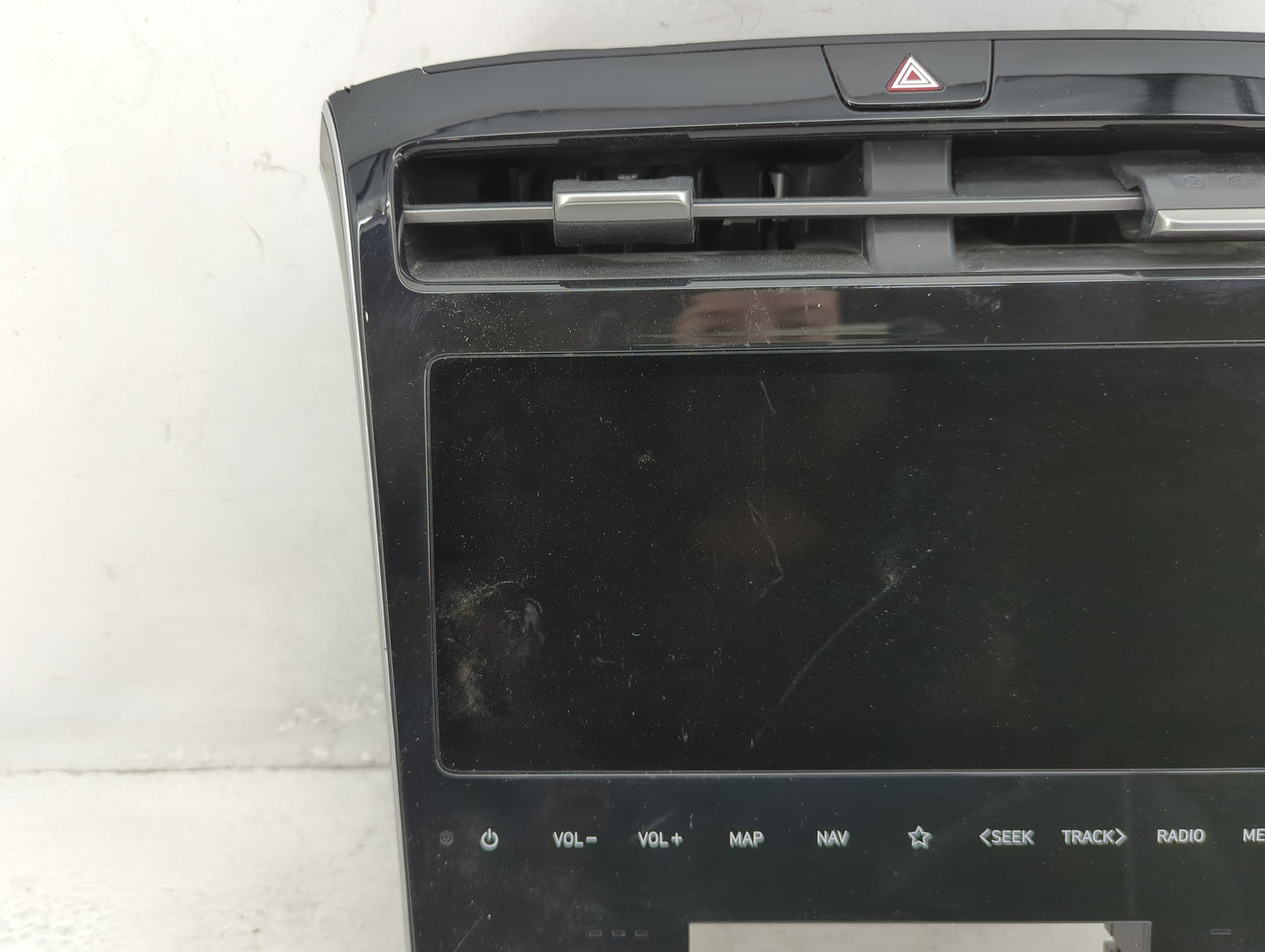 2022 Hyundai Santa Fe Radio AM FM Cd Player Receiver Replacement P/N:N9965 64000 Fits OEM Used Auto Parts - Oemusedautoparts