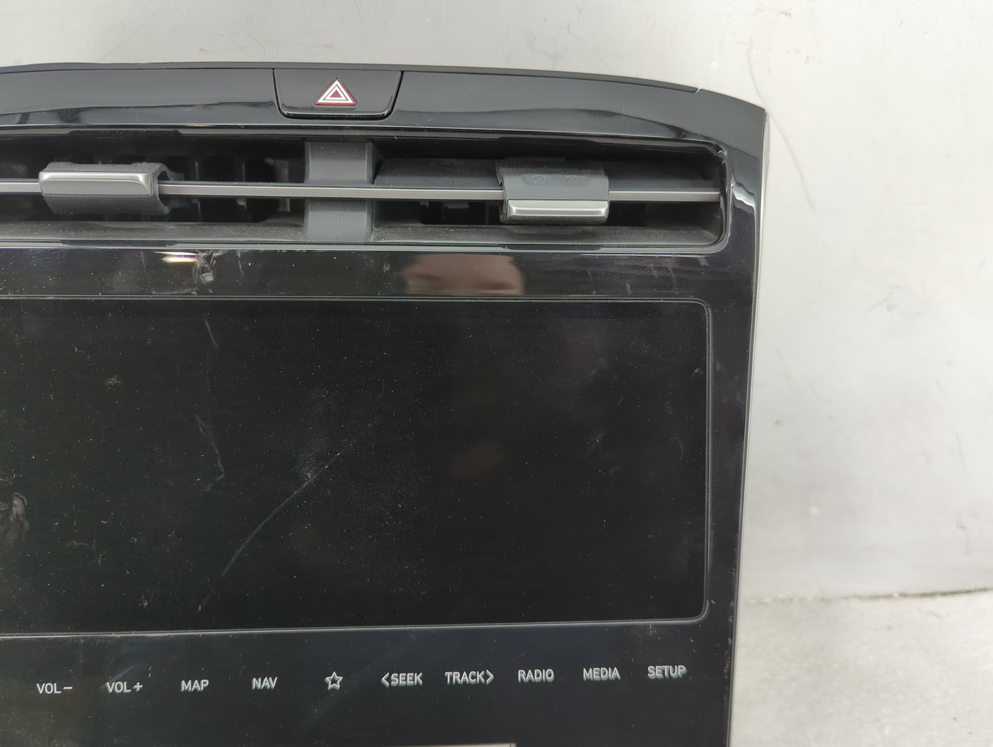 2022 Hyundai Santa Fe Radio AM FM Cd Player Receiver Replacement P/N:N9965 64000 Fits OEM Used Auto Parts - Oemusedautoparts