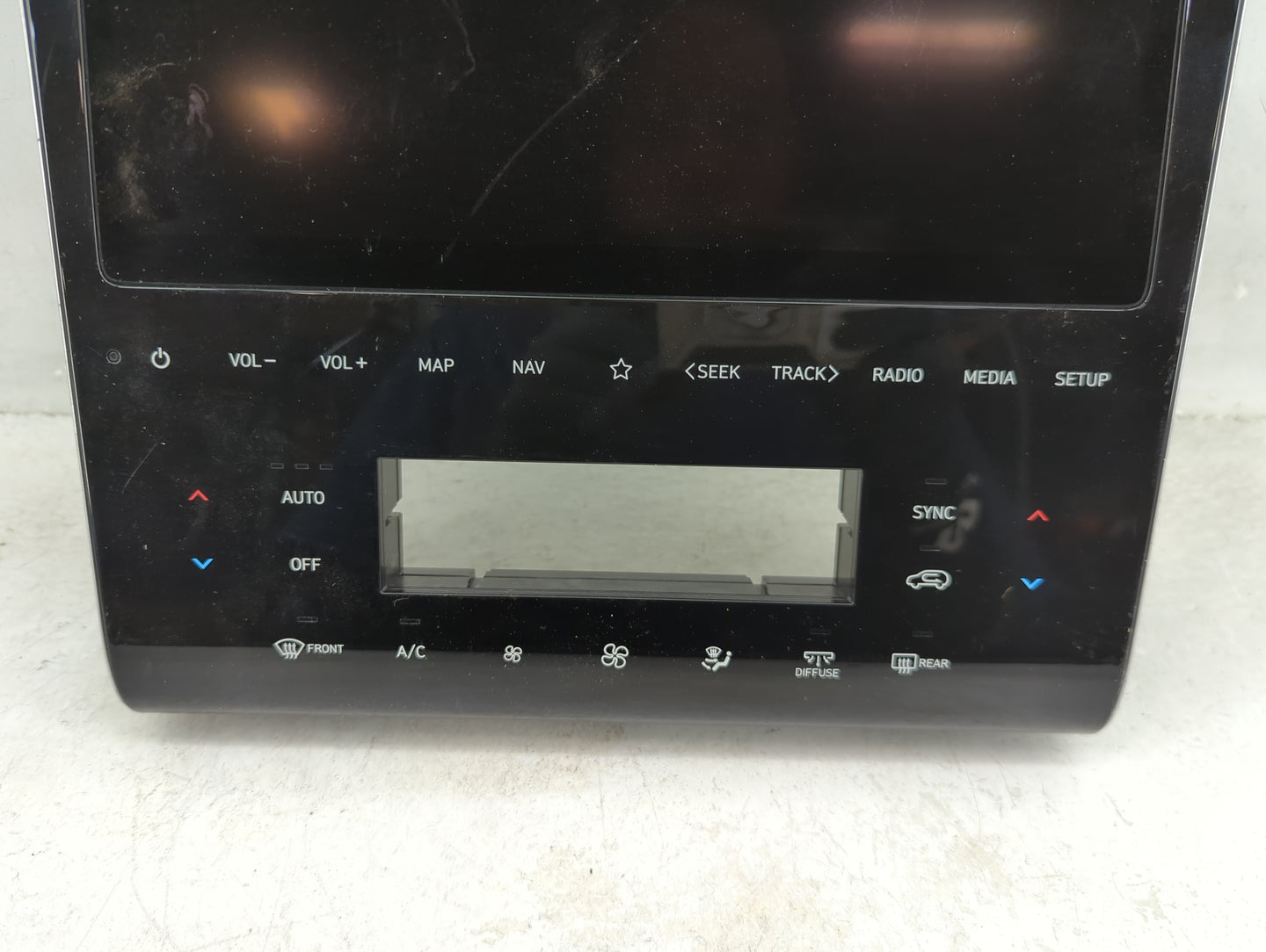 2022 Hyundai Santa Fe Radio AM FM Cd Player Receiver Replacement P/N:N9965 64000 Fits OEM Used Auto Parts - Oemusedautoparts