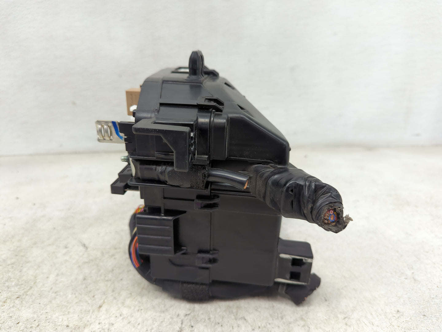 2021 Hyundai Santa Fe Fusebox Fuse Box Panel Relay Module P/N:91210S2122TD 18980-10040, 18980-10020 Fits OEM Used Auto Parts