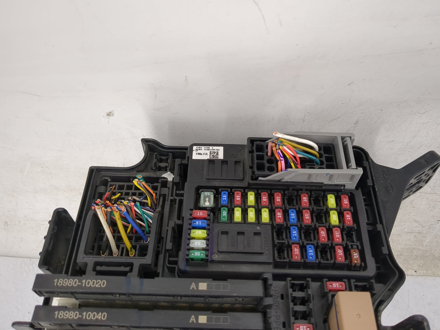 2021 Hyundai Santa Fe Fusebox Fuse Box Panel Relay Module P/N:91959-S1200 91956-S2120, 18980-10020, 18980-10040 Fits OEM Use