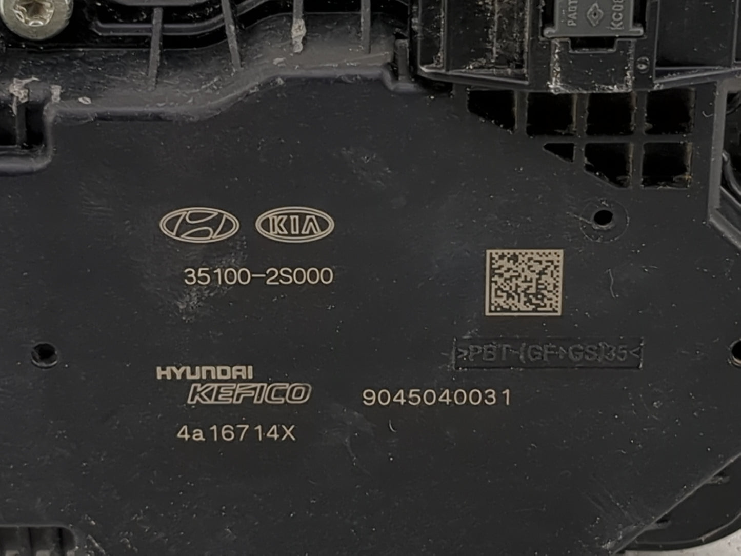 2021 Hyundai Santa Fe Throttle Body P/N:35100-2S000 9045040031 Fits Fits 2020 2022 2023 OEM Used Auto Parts - Oemusedautopar