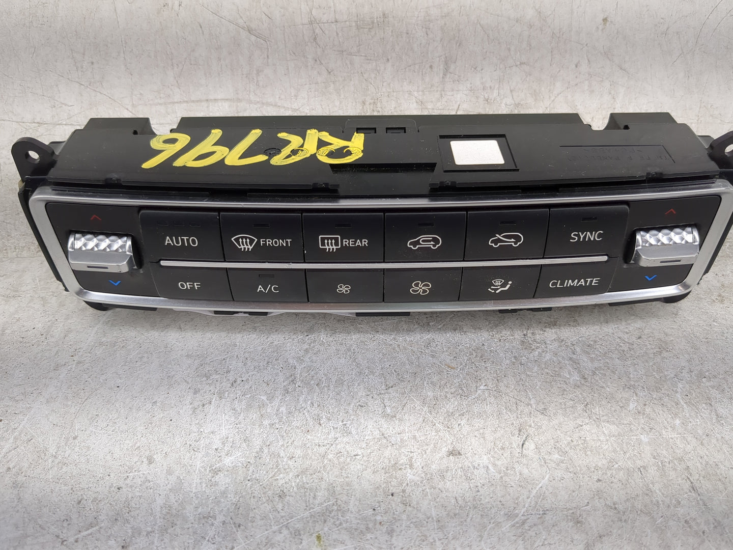 2022 Hyundai Santa Fe Climate Control Module Temperature AC/Heater Replacement P/N:97250-S2JA0 Fits OEM Used Auto Parts - Oe
