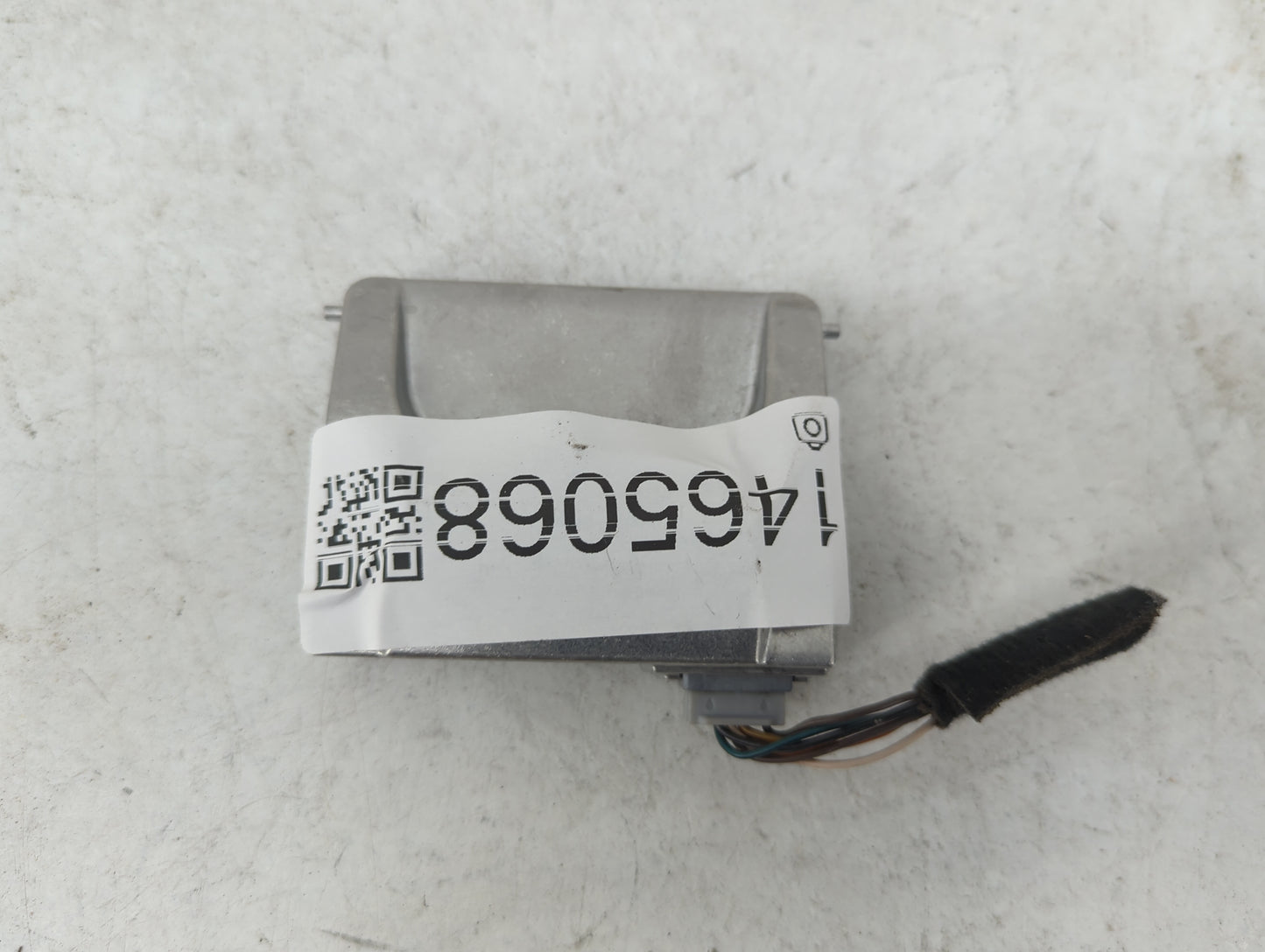 2021-2021 Hyundai Santa Fe Back Up Sensor Backup Camera - Oemusedautoparts1.com