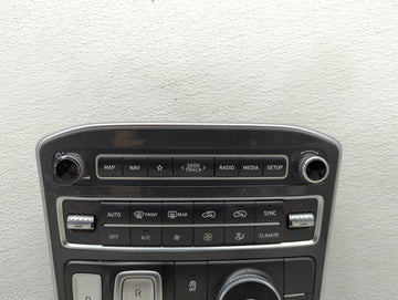 2021 Hyundai Santa Fe Climate Control Module Temperature AC/Heater Replacement P/N:12003777 P467W0S1100 Fits OEM Used Auto Parts
