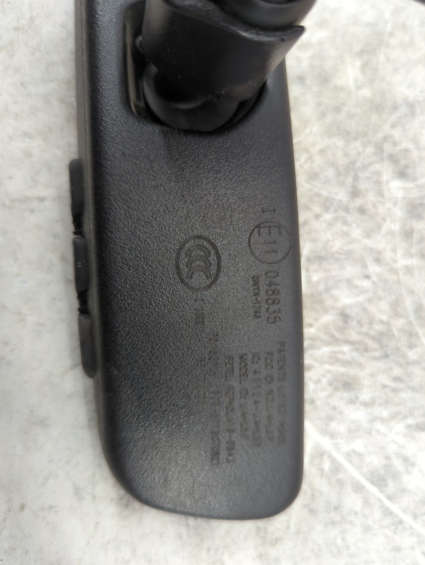 2021 Hyundai Santa Fe Interior Rear View Mirror Replacement OEM P/N:048835 GNTX-1745 Fits Fits 2020 2022 2023 OEM Used Auto 