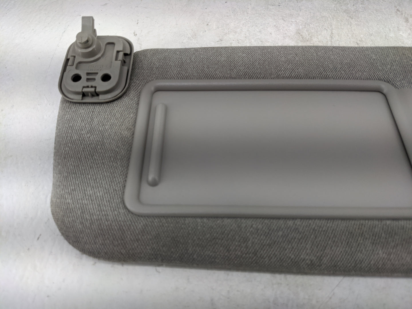 2019-2021 Hyundai Santa Fe Sun Visor Shade Replacement Driver Left Mirror Fits Fits 2019 2020 2021 OEM Used Auto Parts - Oem