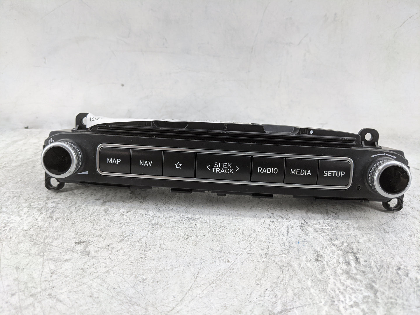 2022 Hyundai Santa Fe Radio Control Panel - Oemusedautoparts1.com