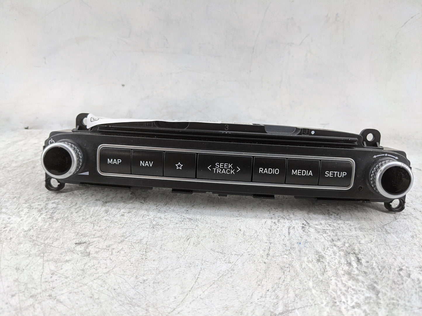 2022 Hyundai Santa Fe Radio Control Panel - Oemusedautoparts1.com