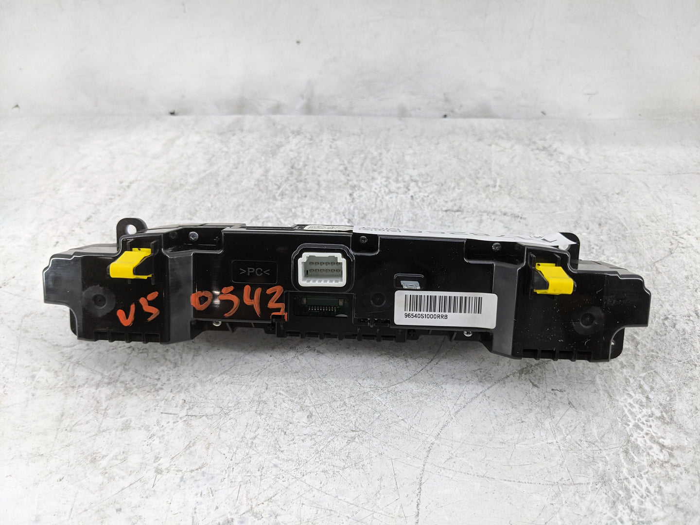 2022 Hyundai Santa Fe Radio Control Panel - Oemusedautoparts1.com