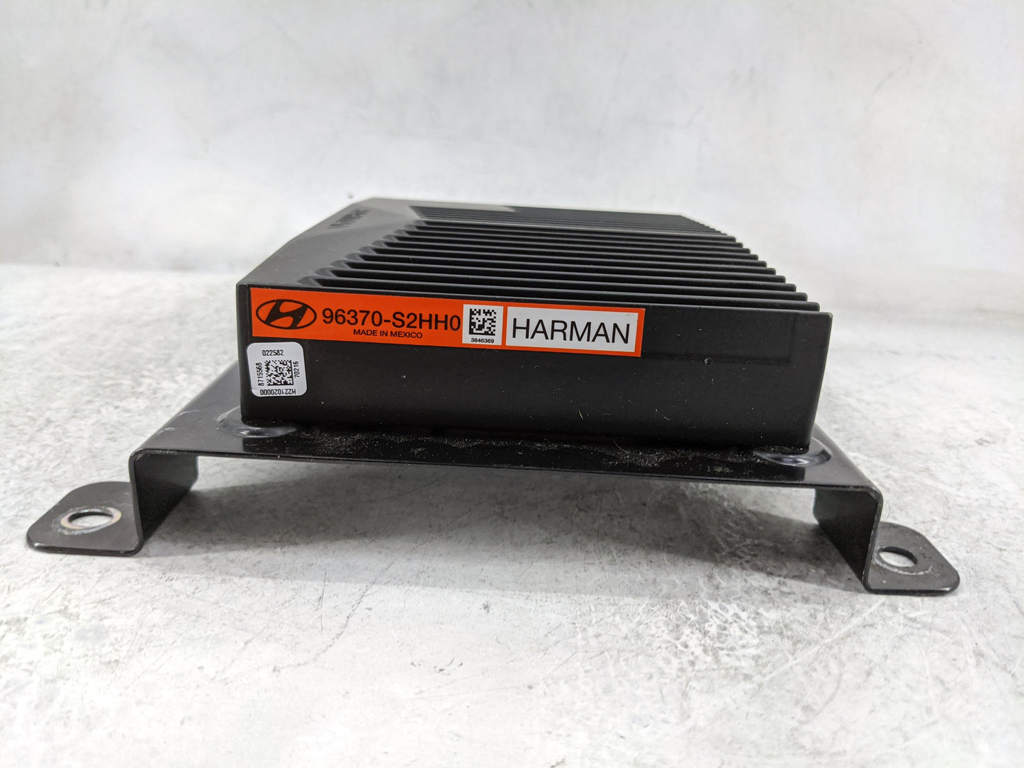 2021-2021 Hyundai Santa Fe Radio Speaker Amplifier 96370-s2hh0 - Oemusedautoparts1.com