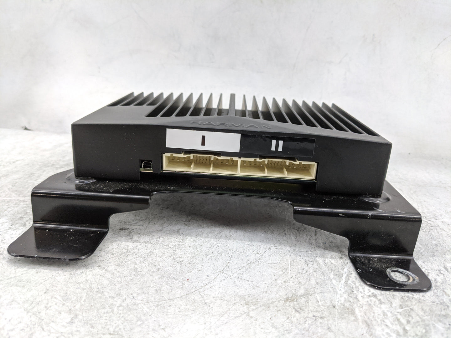 2021-2021 Hyundai Santa Fe Radio Speaker Amplifier 96370-s2hh0 - Oemusedautoparts1.com