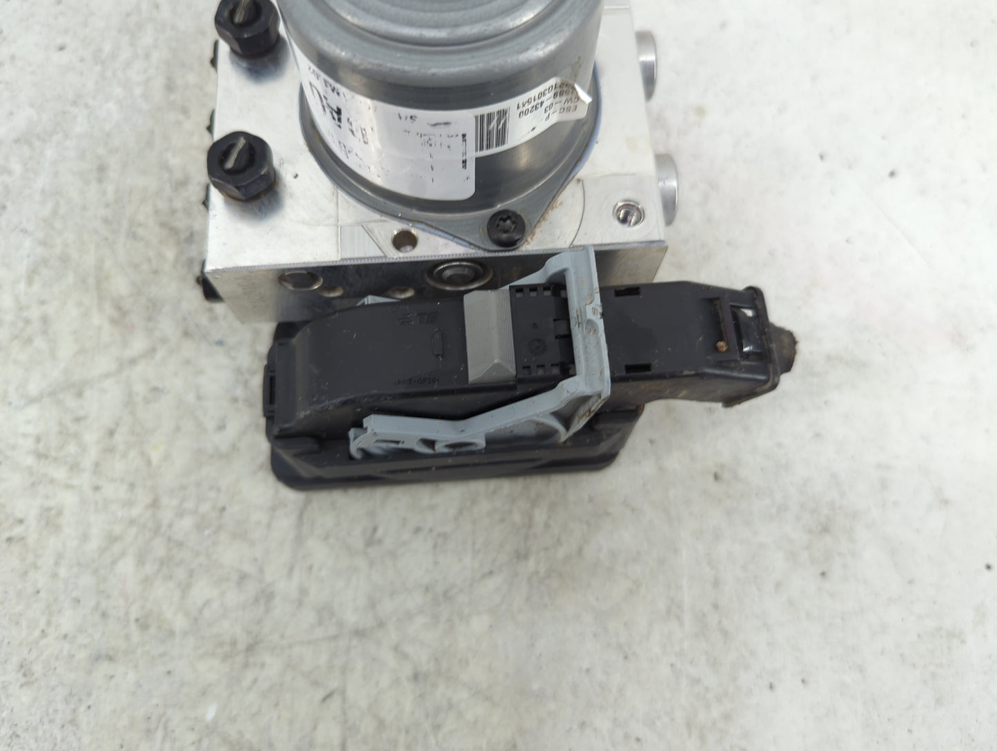 2021 Hyundai Santa Fe ABS Pump Control Module Replacement P/N:58900-S2DA0 58920-S1100 Fits OEM Used Auto Parts - Oemusedauto