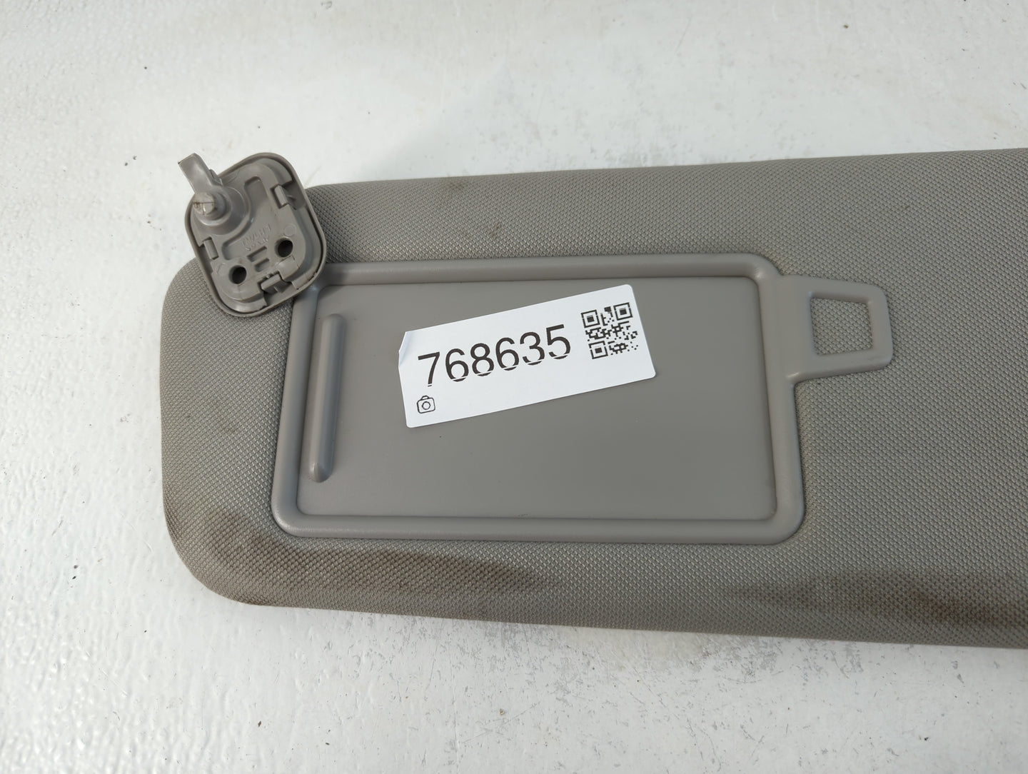 2019-2021 Hyundai Santa Fe Sun Visor Shade Replacement Driver Left Mirror Fits Fits 2019 2020 2021 OEM Used Auto Parts - Oem