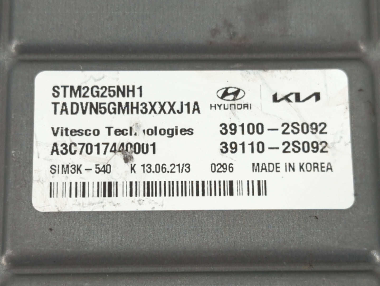 2021 Hyundai Santa Fe PCM Engine Control Computer ECU ECM PCU OEM P/N:39110-2S092 39100-2S092 Fits OEM Used Auto Parts - Oem