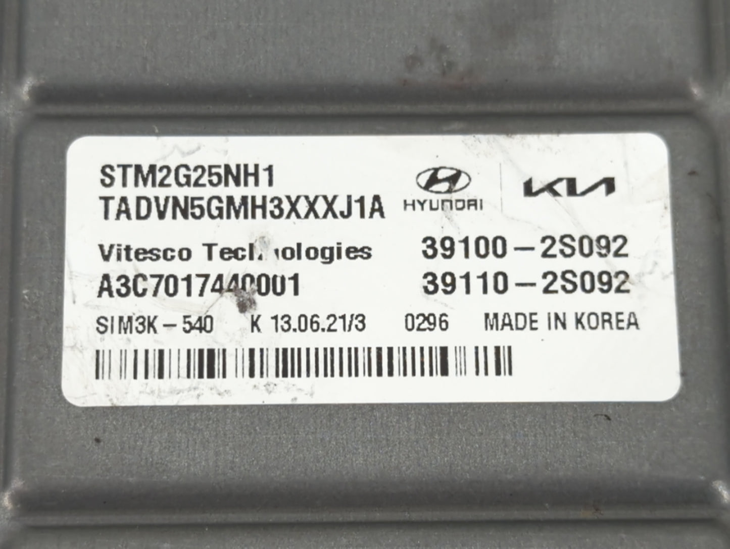 2021 Hyundai Santa Fe PCM Engine Control Computer ECU ECM PCU OEM P/N:39110-2S092 39100-2S092 Fits OEM Used Auto Parts - Oem