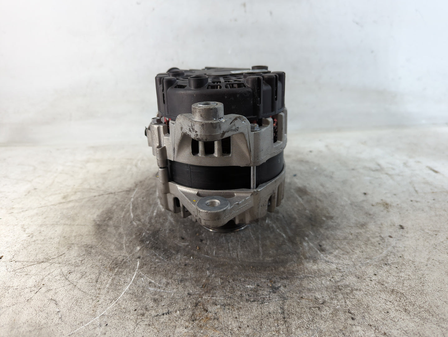 2021 Hyundai Santa Fe Alternator Replacement Generator Charging Assembly Engine OEM P/N:37300-2SGD1 Fits Fits 2020 2022 2023