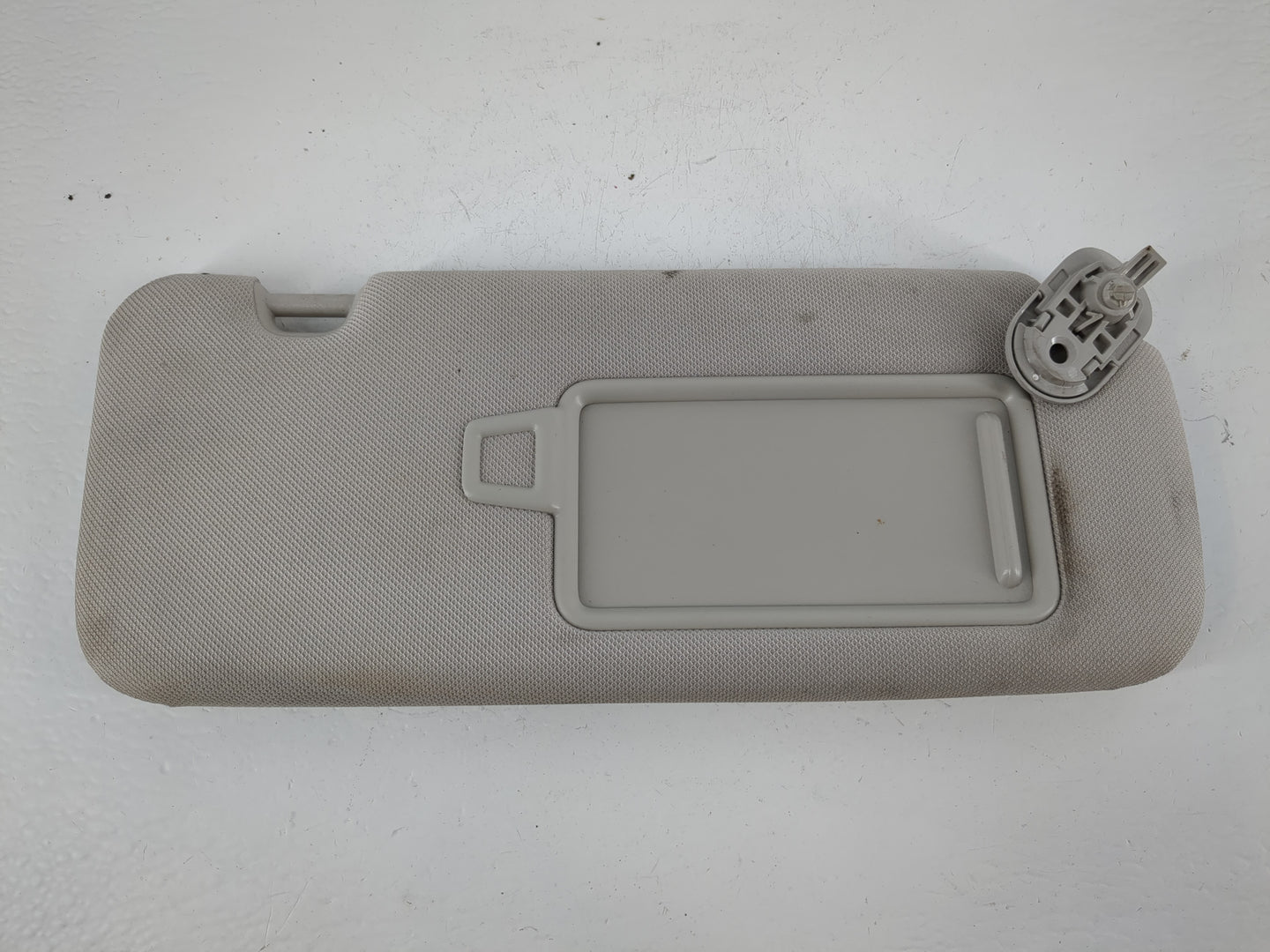 2020-2023 Hyundai Sonata Sun Visor Shade Replacement Passenger Right Mirror Fits Fits 2020 2021 2022 2023 OEM Used Auto Part