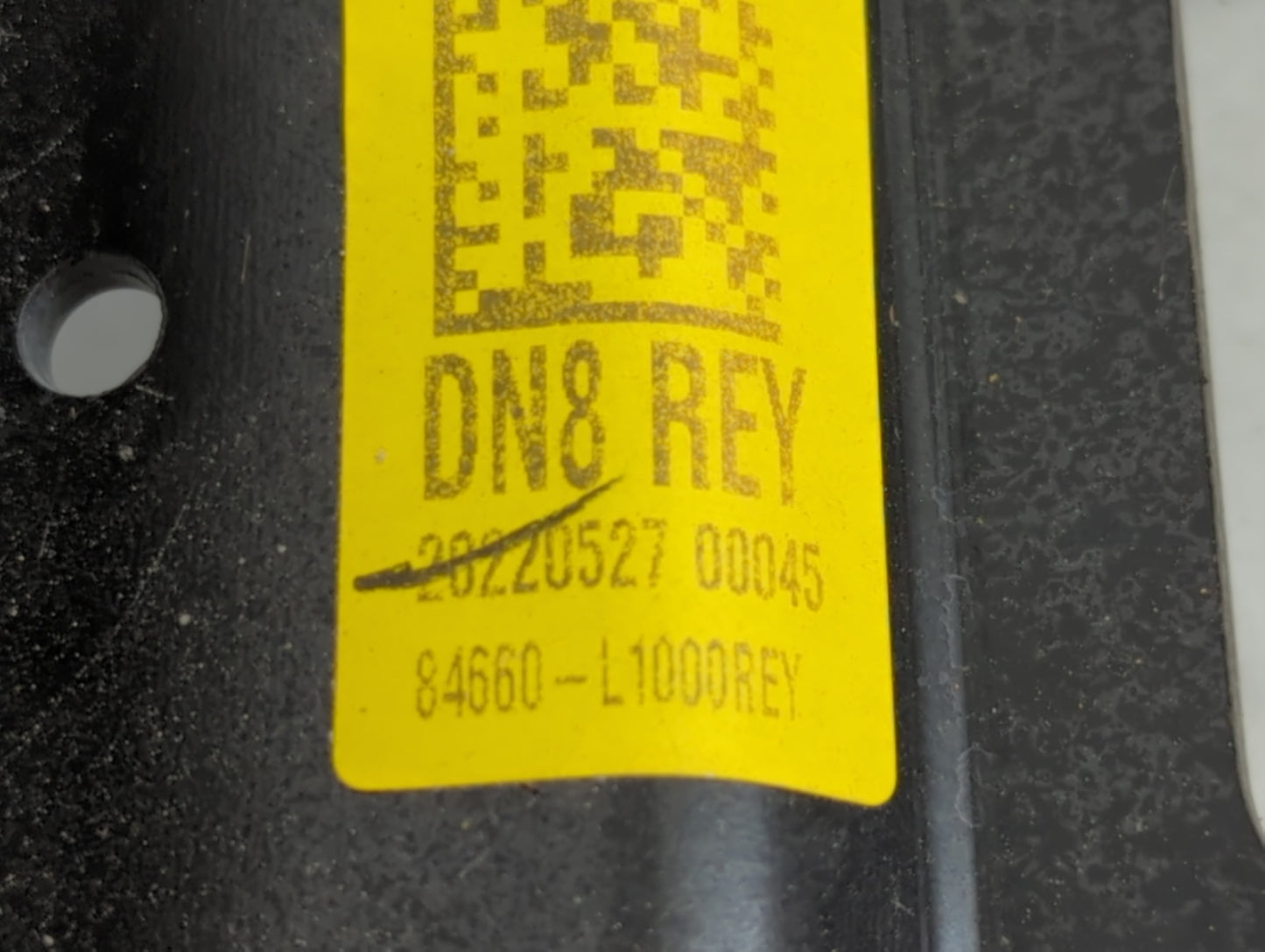 2020-2022 Hyundai Sonata Center Console Armrest Cover Lid P/N:84660-L1000REY Fits Fits 2020 2021 2022 OEM Used Auto Parts - 