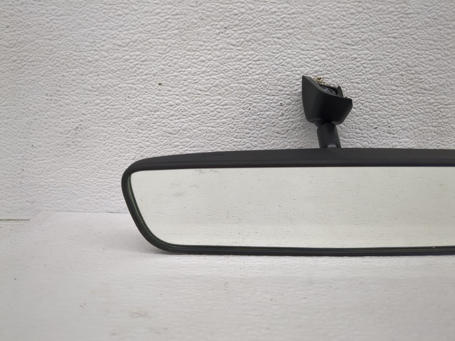 2020-2023 Hyundai Sonata Interior Rear View Mirror Replacement OEM P/N:E13049896 Fits Fits 2020 2021 2022 2023 OEM Used Auto