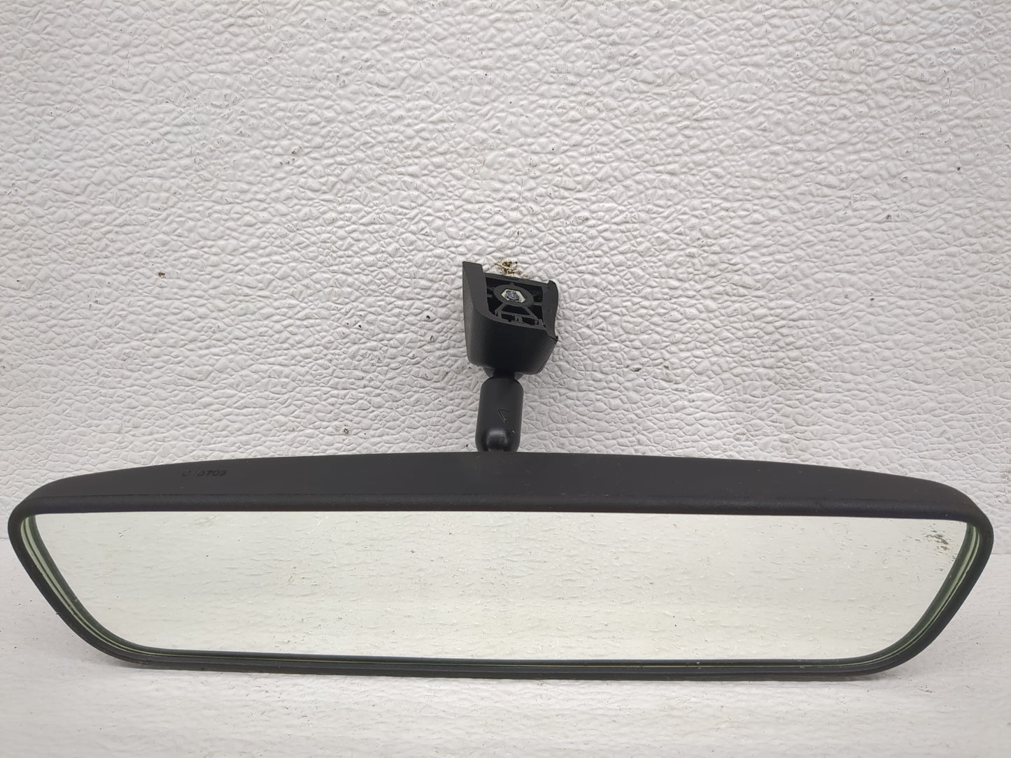 2020-2023 Hyundai Sonata Interior Rear View Mirror Replacement OEM P/N:E13049896 Fits Fits 2020 2021 2022 2023 OEM Used Auto