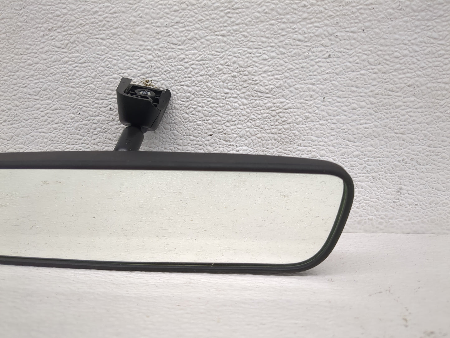 2020-2023 Hyundai Sonata Interior Rear View Mirror Replacement OEM P/N:E13049896 Fits Fits 2020 2021 2022 2023 OEM Used Auto