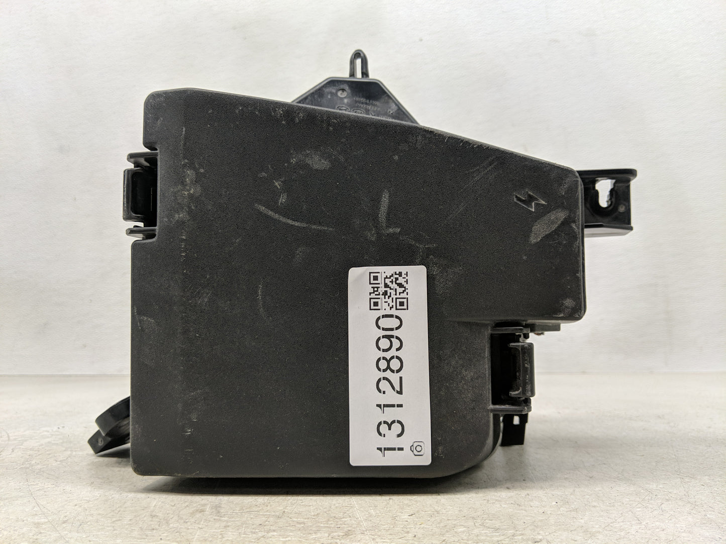 2020-2023 Hyundai Sonata Fusebox Fuse Box Panel Relay Module P/N:91215-L1010 Fits Fits 2020 2021 2022 2023 OEM Used Auto Par