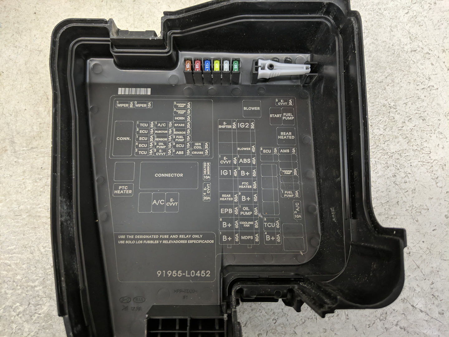 2020-2023 Hyundai Sonata Fusebox Fuse Box Panel Relay Module P/N:91215-L1010 Fits Fits 2020 2021 2022 2023 OEM Used Auto Par