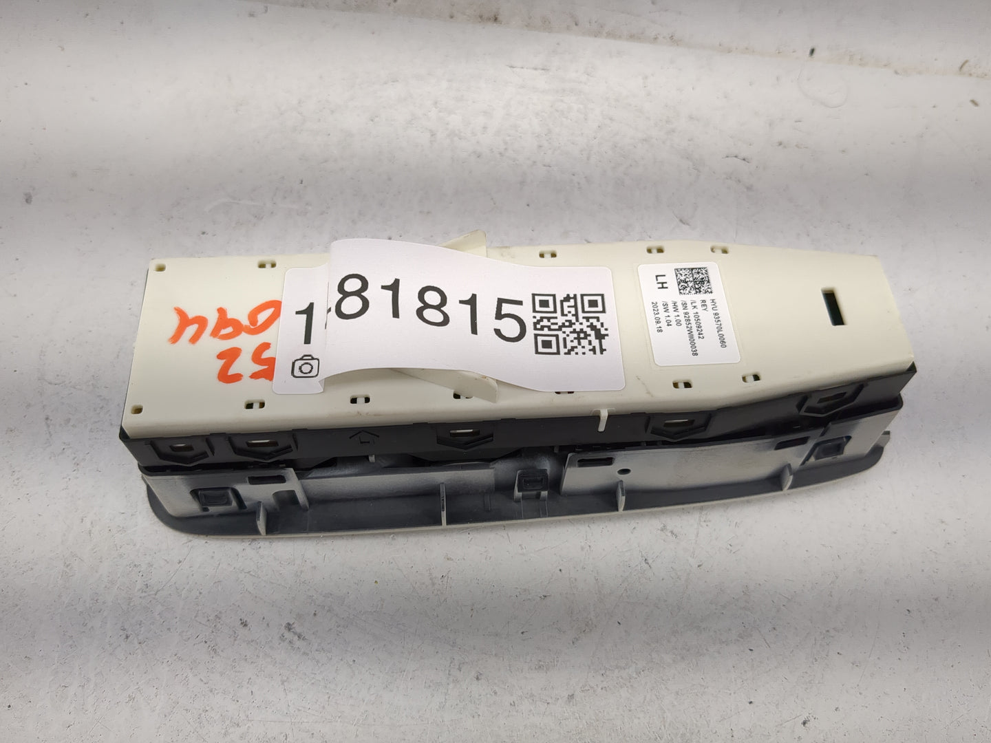 2020-2023 Hyundai Sonata Master Power Window Switch Replacement Driver Side Left P/N:93570L0060 92852WII00038 Fits OEM Used 