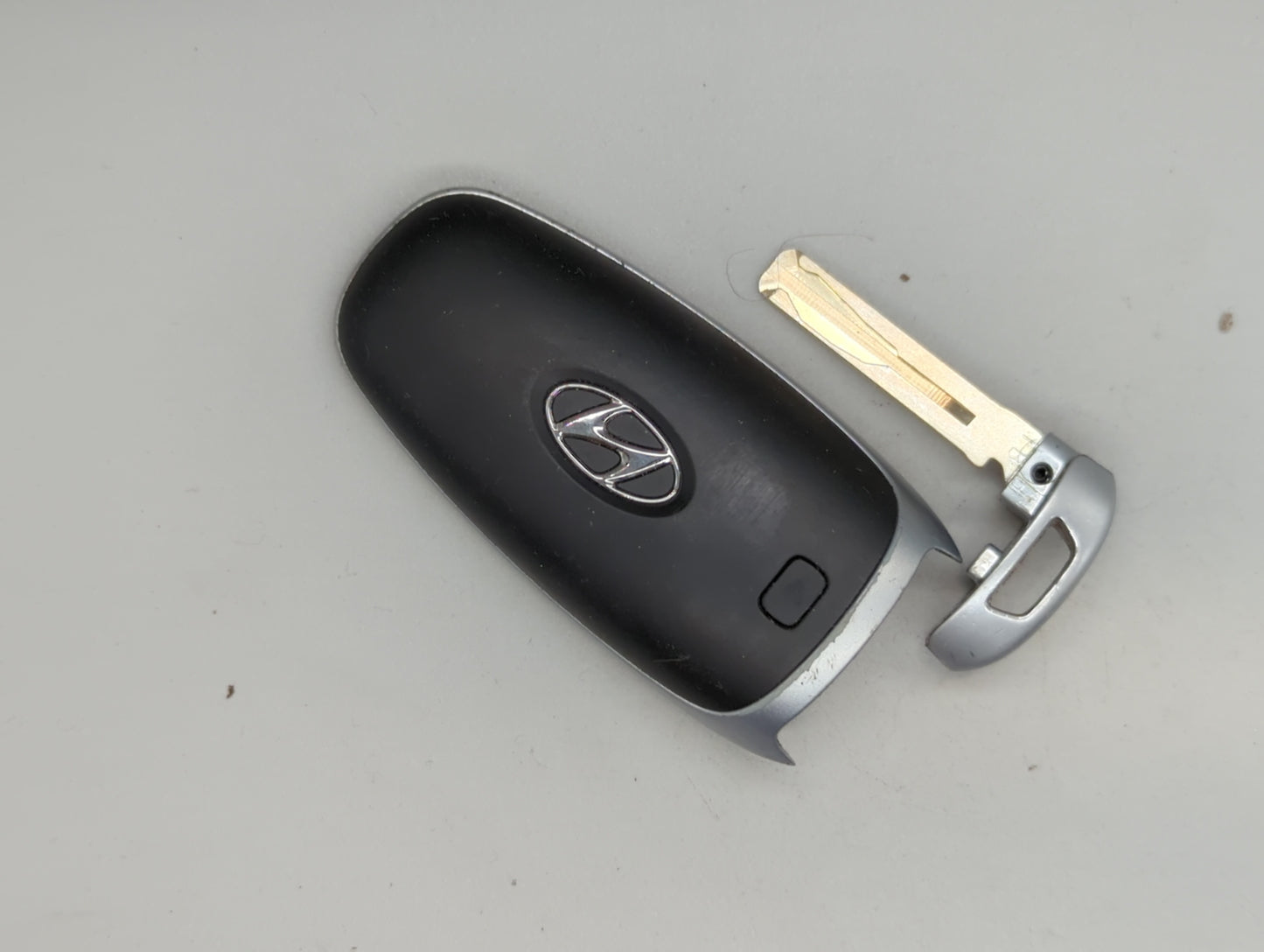 Hyundai Sonata Keyless Entry Remote Fob TQ8-FOB-4F28 95440-L1600 7 buttons - Oemusedautoparts1.com
