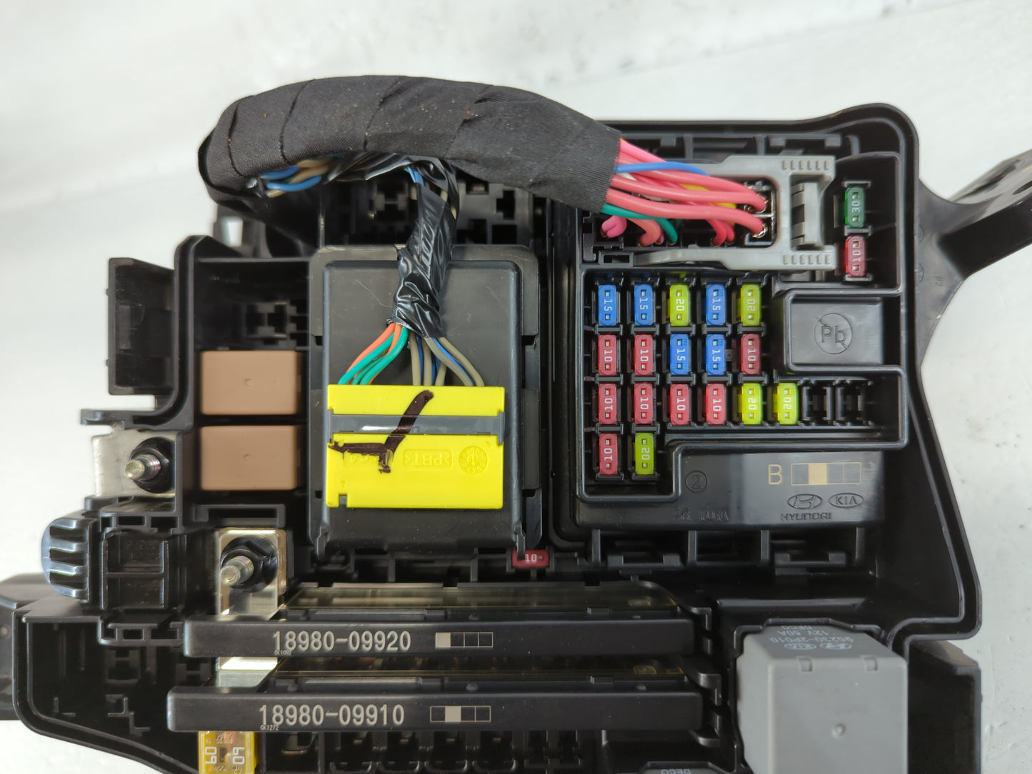 2020-2023 Hyundai Sonata Fusebox Fuse Box Panel Relay Module P/N:Z52648527 Fits Fits 2020 2021 2022 2023 OEM Used Auto Parts